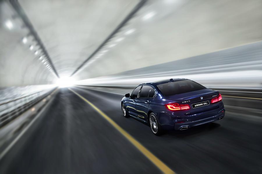  BMW 530Li xDrive M Sport (G38) 2017 года  (CN) (фото 2 из 17)
